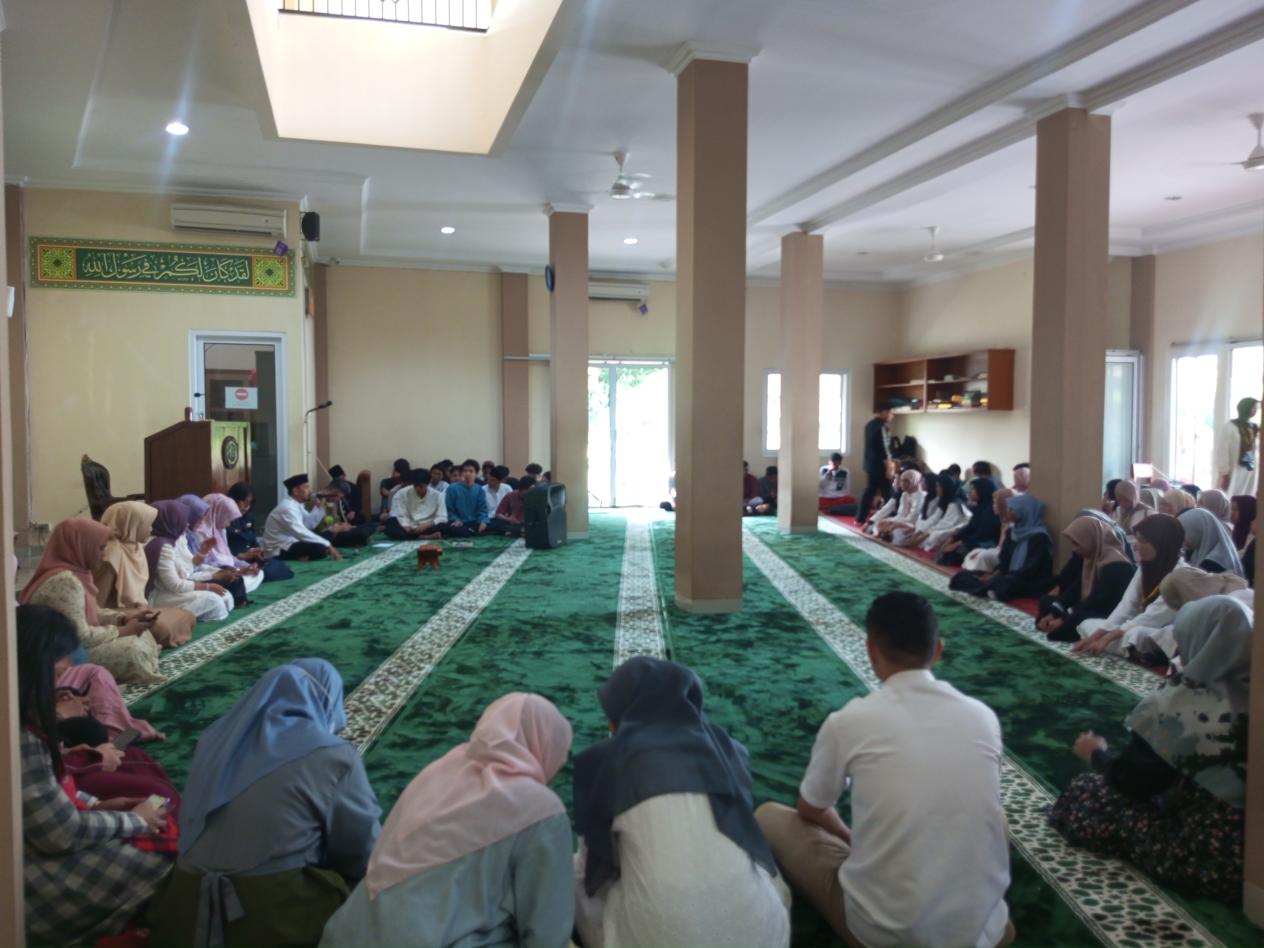 SANTUNAN YATIM DAN DHUAFA